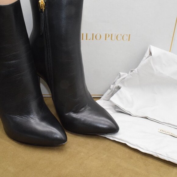 EUC Emilio Pucci 36 6M Black Leather Bootie Ankle Boots Heels Gold Turnlock Logo - Picture 14 of 16